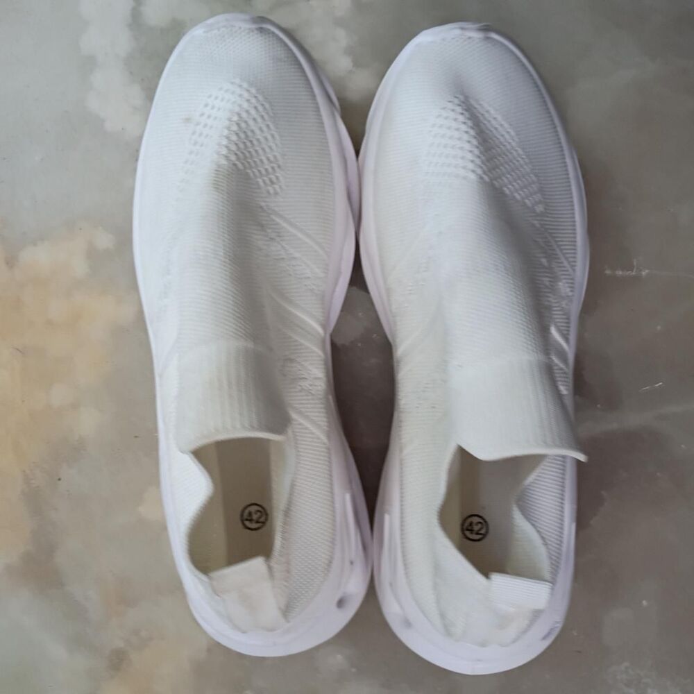 Unbranded Men's White Trainers